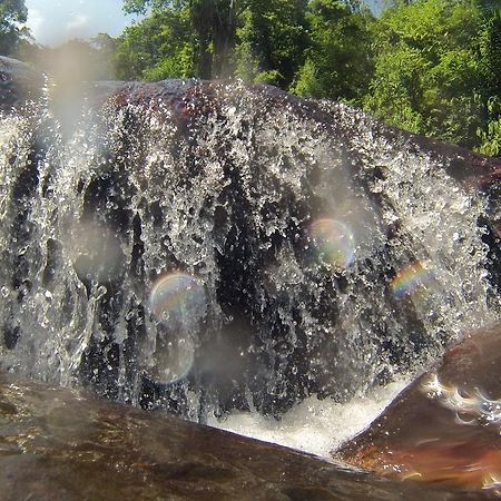 ホテルFazenda Agua Encantada アングラドスレイス エクステリア 写真